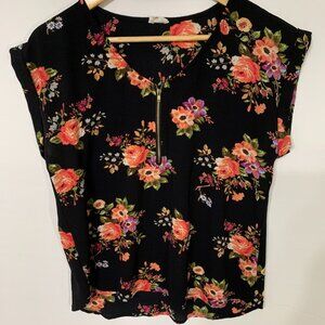 Torina Black Floral Flowy V-Neck Zip Accent Size Large Business Casual